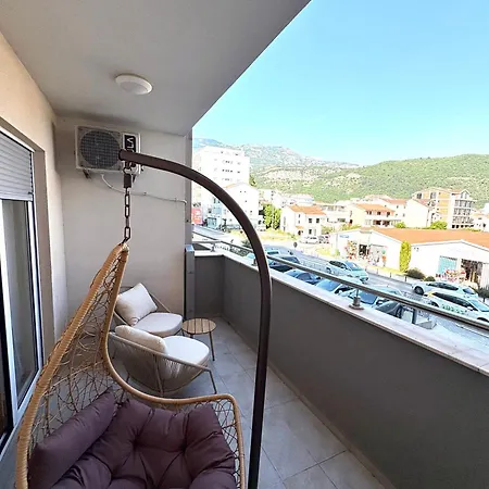 Azure Lägenhet Budva